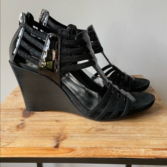 Donald J. Pliner Black Wedge Sandals - Picture 4 of 6